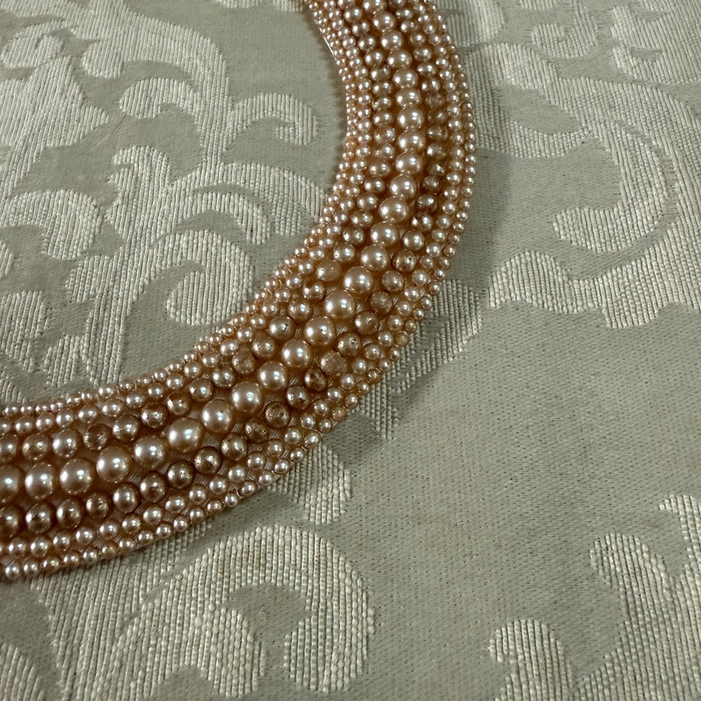 Pearl Collar Necklace - Picture 6 of 10